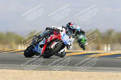media/Oct-20-2024-CVMA (Sun) [[d4a3dff211]]/Race 9-Formulw LW Twins SHOOTOUT/
